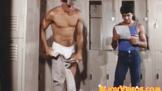 Homosexual threesome with athletic looking dick munchers