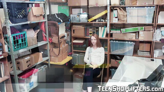 SHOPLYFTER Babe knows how to deal with an officer when she is caught