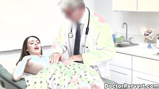 Michelle Anthony is concerned about her beaver so her doc fingers her to check