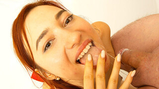 Angie Elif Deepthroats A Meat In The Bathroom