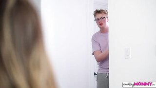 I Caught My Stepmum's Repairman Bang Her!! - Gigi Dior