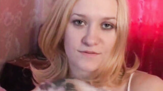 Sexy Blonde Mastubate Cunt & sucking dildo