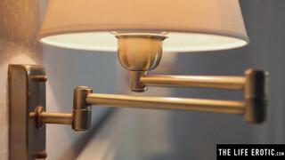 Horny babe Emily J rubs & fingers that bushy cunt