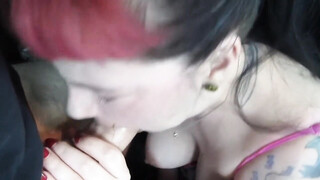 Tatted MILF Gets A Creamy Gush In Her Mouth