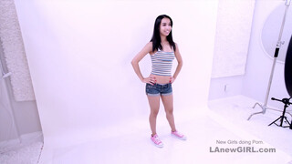 Teen 19 sweetie shows dick sucking skills in studio