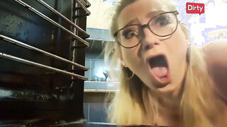 Big Boobed Vika Viktoria Gets Stuck In The Oven & Gets Her Beaver Pounded In Doggystyle - Free Porn Video