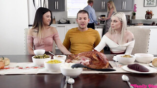 MyFamilyPies: Stepbrother Is Thankful For His Penis - S22:E3