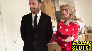 Pretty blonde girl Jasmine gets her muff streched wide