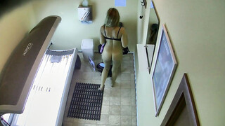 Cam - Bushy Beaver in Solarium