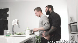 Twink William Moore is such a good stepson to hunk Markus Kage