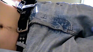 Inked Holden pullout meat & shoots load on his chest while blowing smoke