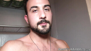 Sexy muscled stud Mason Lear wants sniffing his pits while wanking