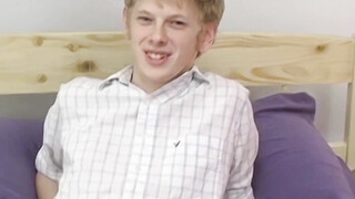 Blond twink Sky Sylvanus plays his shaft & jerks off solo