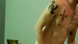 Inked amateur stuffs his dick inside his gay lover