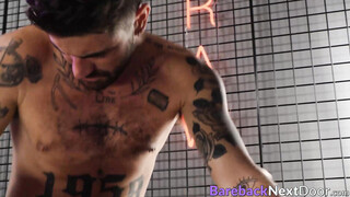 Tattoed men enjoy hardcore bareback