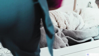 MOMMY'S GIRL You're the weirdest fucking Stepmum ever! - Chloe Cherry & Ryan Keely