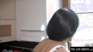 Superb brunette Lee Anne masturbates with a black dildo