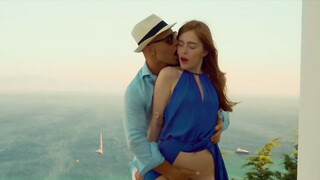 VIXEN The most mesmerizing red head you have ever seen