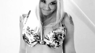 Naughty pornstar Leya Falcon enjoy & plays with her dildos solo