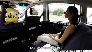 Amazing amateur sex in taxi cab