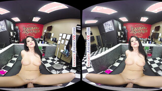 Katrina Jade's curvy booty inked before some fuck