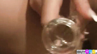 Sexy Brunette with big breast Masturbate