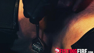 Derek Kage takes a big dick in his mouth & extremely booty banged by two hunks