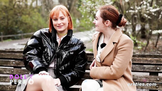 Ersties - Lesbische Machtspiele im Ersties-Büro mit Dolly und Lola L
