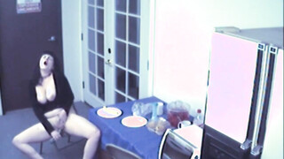 Titty food fetish hoe masturbates