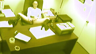 assistant fingering & masturbating snatch at office
