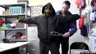 Case No. 7906133 - Naughty Burglar in Disguise - Alexia Anders