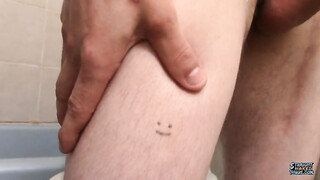 Chad Turner Enjoys Chilling & Releasing Sexy Piss & Cum