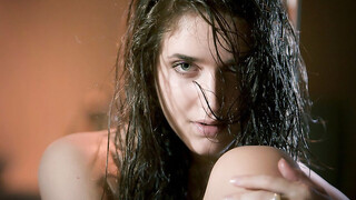 Titty babe Emily J masturbating