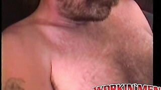 Hot bum driller pulls his dick out & jerks off wildly