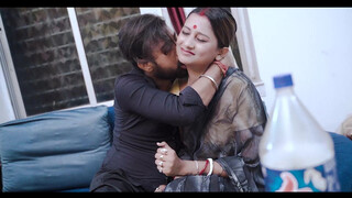 Indian Couple Fucking - Newly Married Wifey Banged Hard By Her Hubby