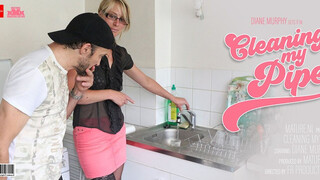 Sexy step stepmom Diane Murphy is getting her pipes cleaned