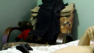 Hung chain smoker receives a blowjob from an amateur homo