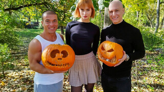 Horny redhead teaches Porno Dan a lesson