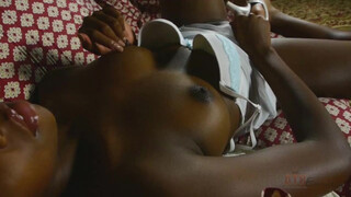 Lovely ebony model Parris Love fingers herself & rubs her clit to orgasm