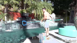 Sweet girl Melissa Moore squirts on that big dick