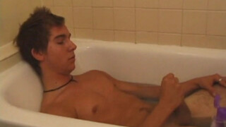 Amateur Brock Beating Off