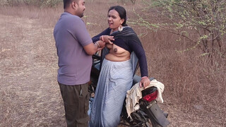 Natural Tits Horny Indian MILF Bhabhi Outdoor Sex - Hindi Audio