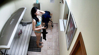 Awesome Brunette Tanning Perfectly Shaved Muff