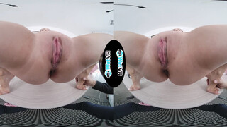 Huge tit Skylar Vox rides a prick in POV (VR porn)