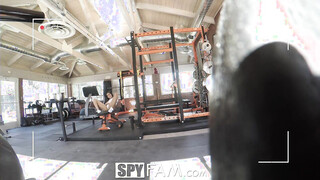 Sweaty workout turns into a hardcore bang