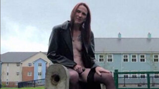 Flashing her love bits