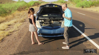 Good Samaritan rewarded w Sexy POV Blowjob & Facial