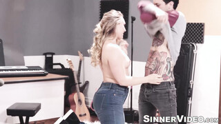 Tatted Small Hands licks muff & missionary banged bombshell  babe AJ Ap