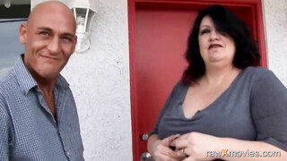 BBW MILF gets naked & eats thick knob