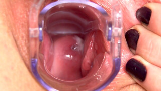 Some randy babe giving herself a fast beaver examination